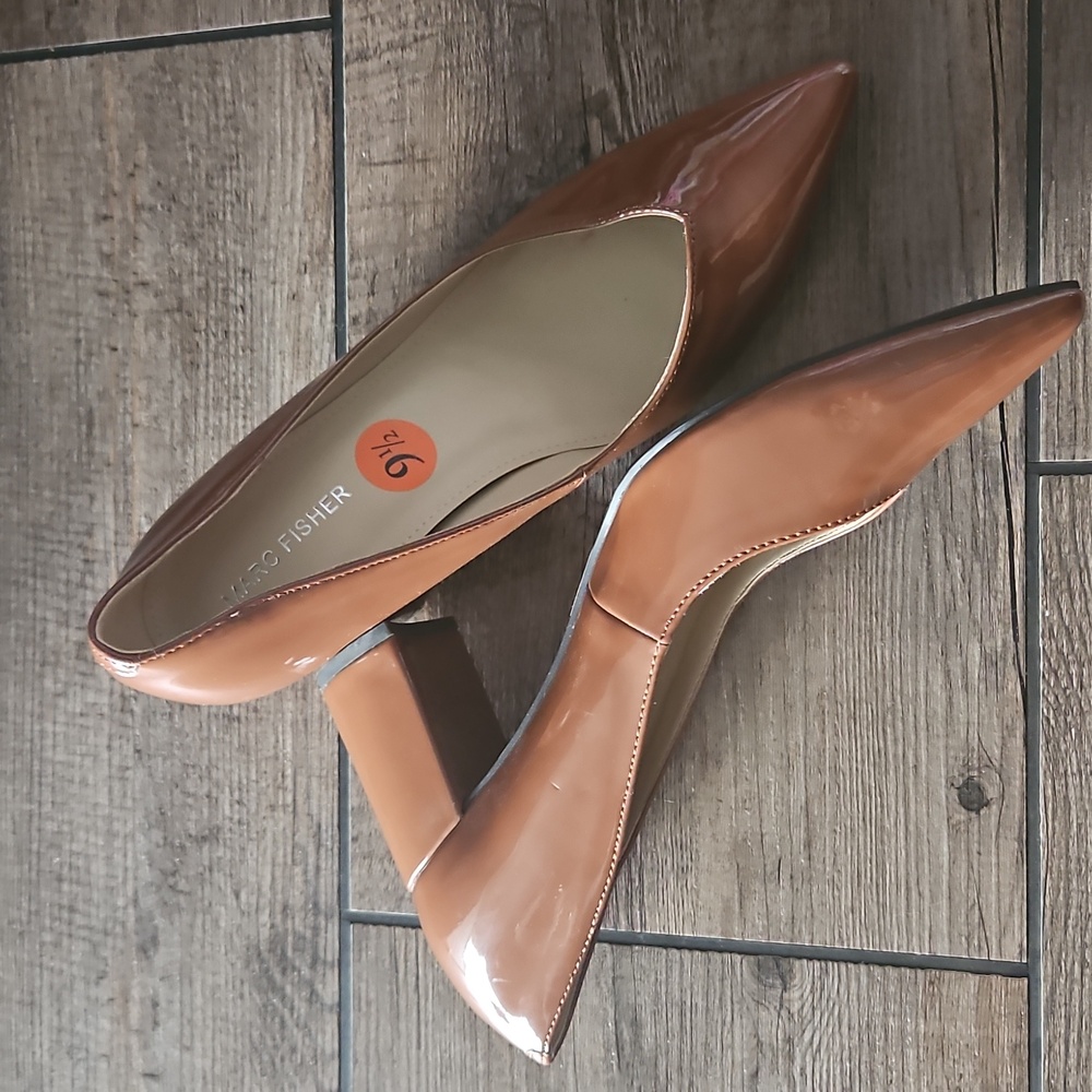 NEW Marc Fisher Women's Viviene Pump, 9.5 - Picture 2 of 5